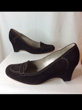 Peter Kaiser brown suede wedge sz 7 1/2